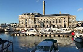 Royal William Yard Apartment